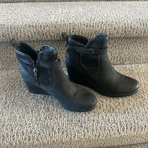UGG Emalie black leather wedge boots waterproof